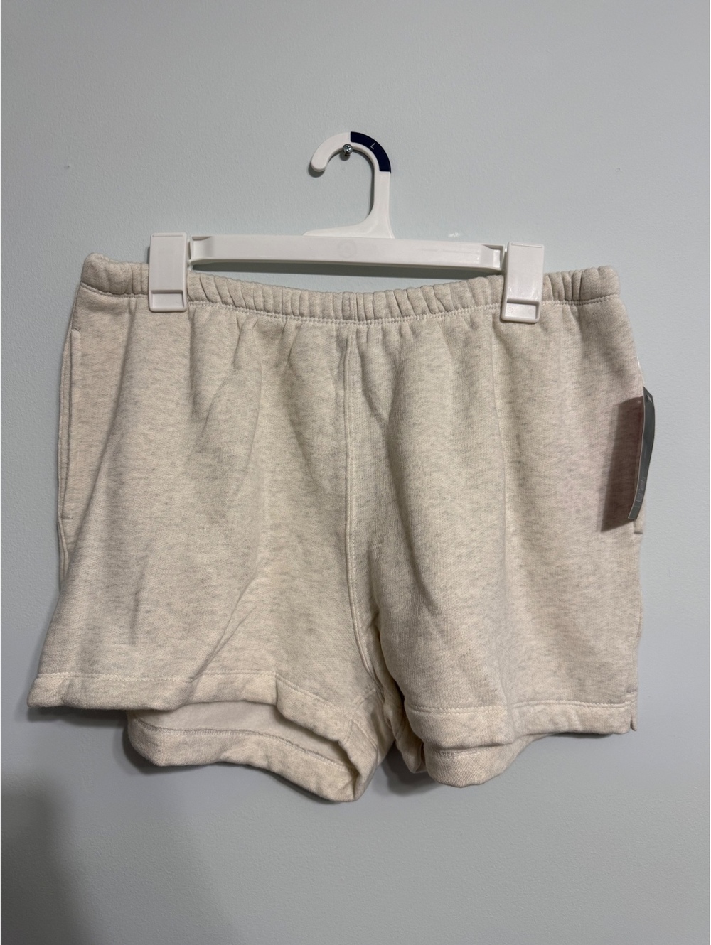 New Wild Fable Heather Gray Fleece Shorts, Size Large - Picture 1 of 4